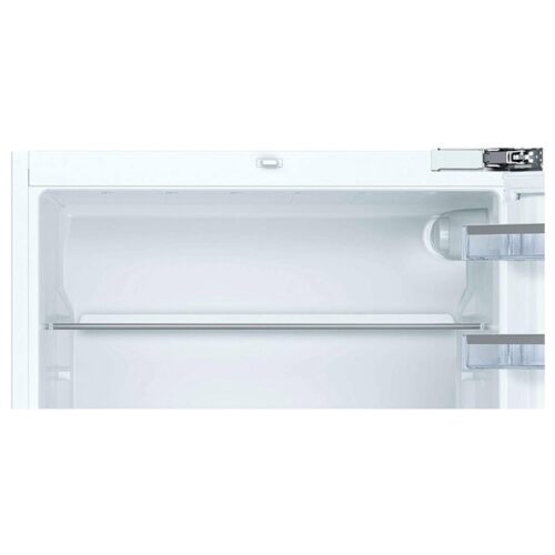 Bosch KUR15AFF0M Series 6 Undermount Fridge, 82 x 60 cm Recess 137 Litres, Flat Hinge, Made in Germany, LED Lighting Even Illumination, MultiBox Storage of Fruit and Vegetables [Energy Class F] - Image 3
