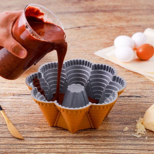 Royalford Tower Cake Mould, 21cm RF10194 | Aluminium Non-Stick Coating | Oven Safe | 3mm Thickness | Reusable Mould For Baking And Much More - Image 6