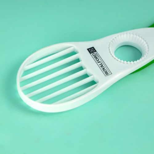 Royalford 5-in-1 Avocado Tool- RF10571| Perfect for Cutting, De-stoning and Slicing| Food-Grade, Premium-Quality Polymer| Ergonomic Design for Easy and Convenient Handling| Dishwasher Safe| Green - Image 4