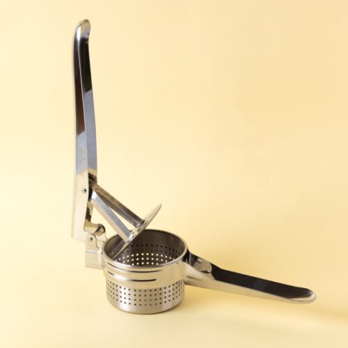 Multifunctional Food Masher | Aluminium | Dishwasher safe | RF10775 | Ideal for Kitchen, BBQ, Restaurant | Sturdy & Hygienic Design | Marks & Stains-Resistant - Image 4