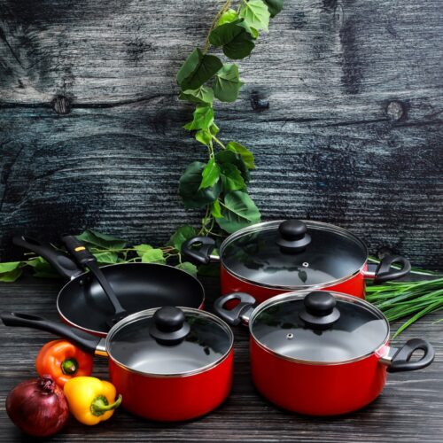 Royalford RF6082 8 Pcs Aluminum Non-Stick Cookware Set – Red – Scratch Resistant, Tempered Glass Lids, 2.5MM Body Thickness, Bakelite Knobs, and CD Bottom - Image 4