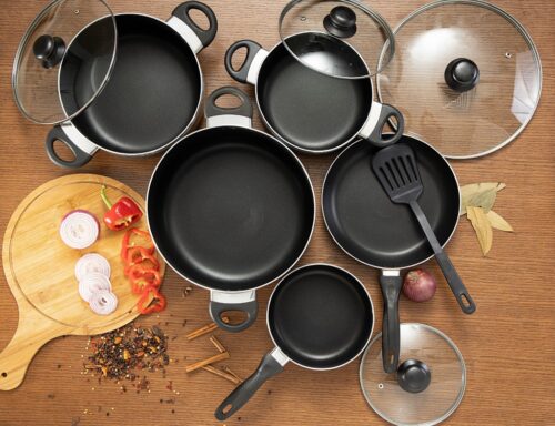 Royalford RF7065 Non-Stick Cookware Set | 10 Pcs | Durable | Heat Resistant Handles Scratch Resistant, Tempered Glass Lids, Uniform Heat, Bakelite Knobs, and Evenly Heating | Nylon Slotted Turner - Image 4