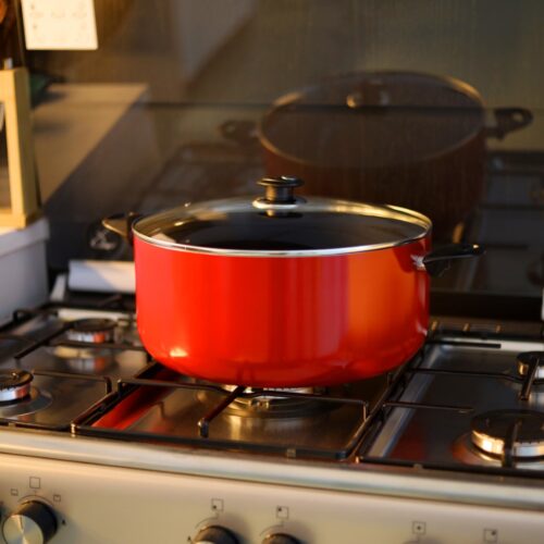 Royalford 36 Cm Aluminium Casserole with Glass Lid- Portable Durable with Ergonomic Handle & 3 Layer Non-Stick Coating | Compatible with Gas, Induction & Hot Plate, & Halogen - Image 6